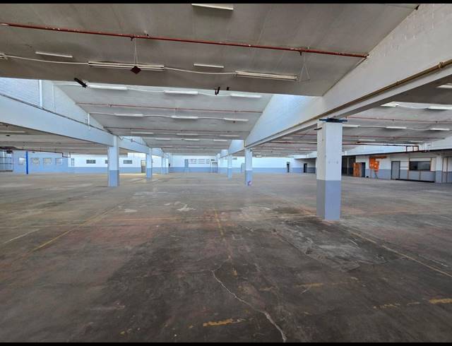 3,762M² WAREHOUSE TO LET IN BENROSE